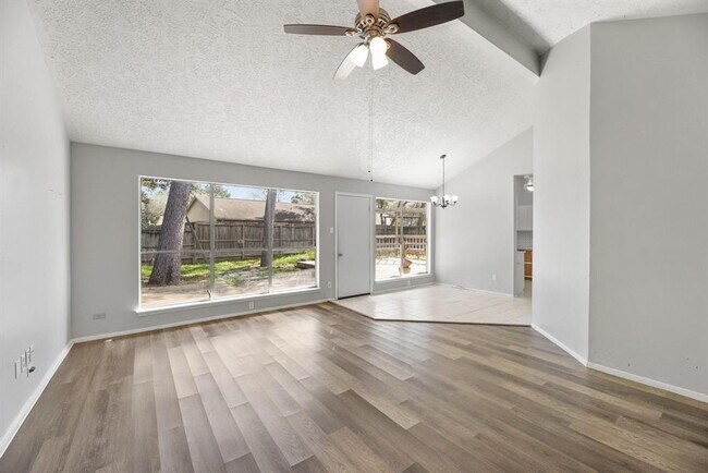 Foto del edificio - 21006 Bridgeview Cir