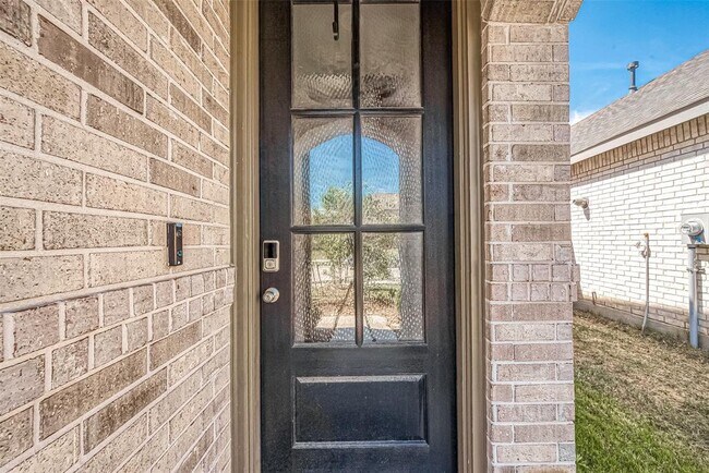 Building Photo - 16323 Tawny Emperor Dr