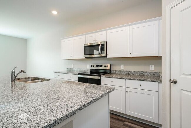 Foto del edificio - 1645 Braeburn Ln