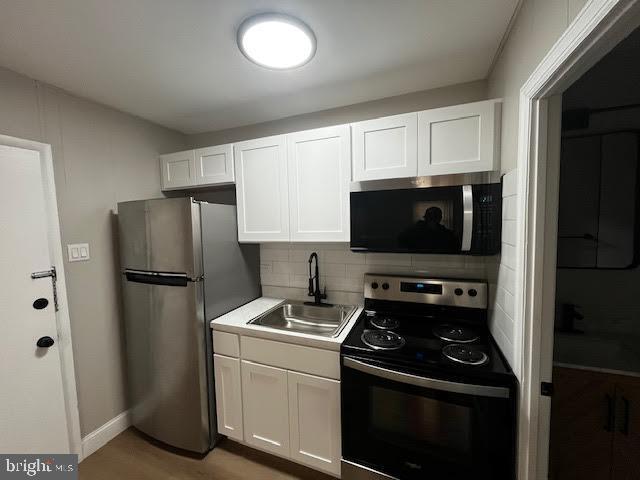 Building Photo - 319 Columbia Ave