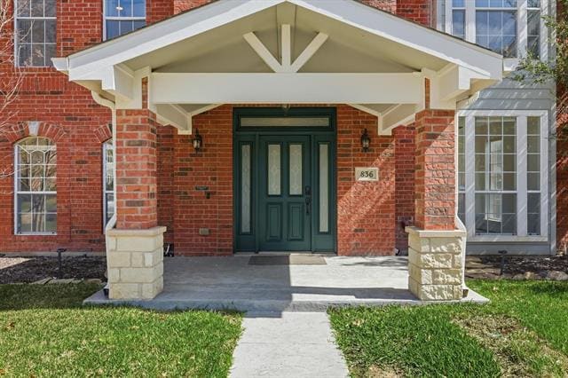 Building Photo - 836 Lakeview Cir