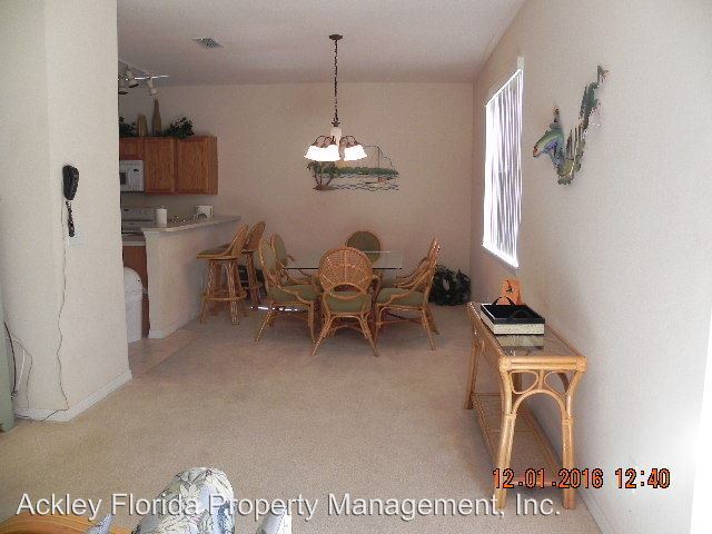 Foto del edificio - 345 Blue Jay Way