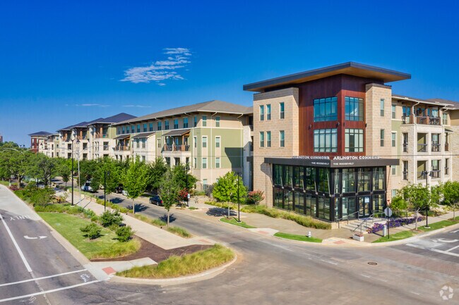 Building Photo - The Roosevelt Arlington Commons