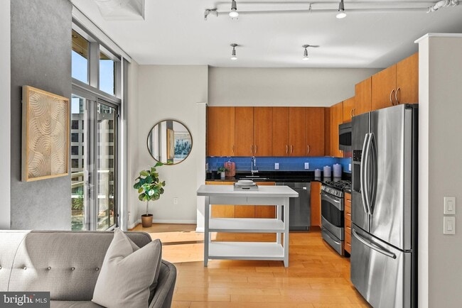 Foto del edificio - 811 4th St NW