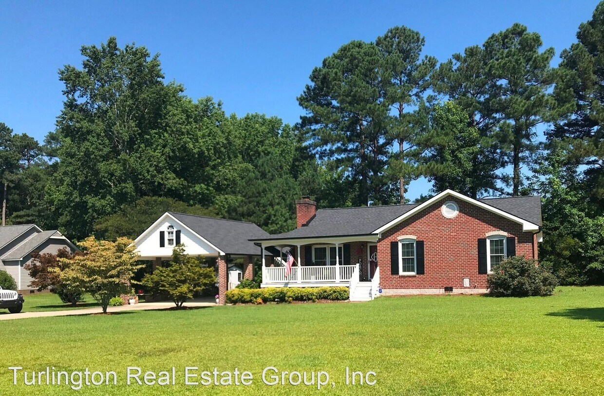 Foto principal - 3 br, 2 bath House - 165 Devin Drive