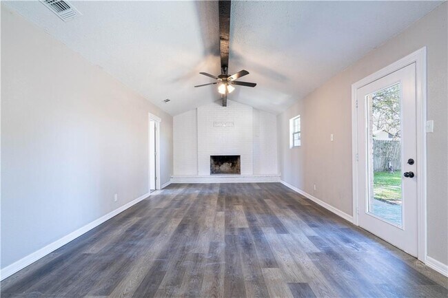 Building Photo - 4113 Western Dr