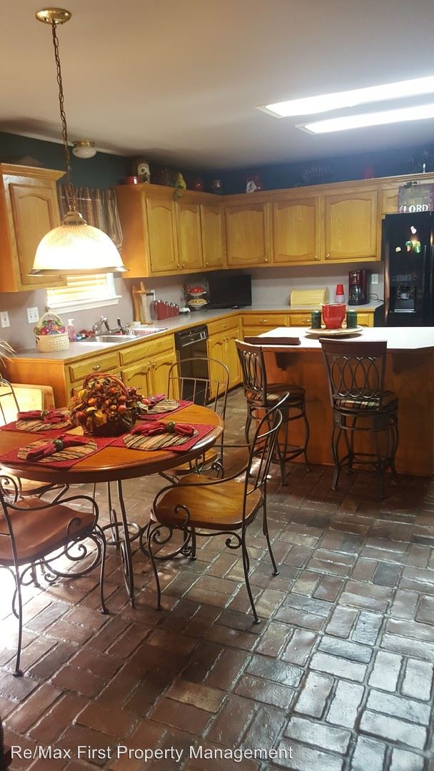 Foto del edificio - 11081 Royal Ascot Ave