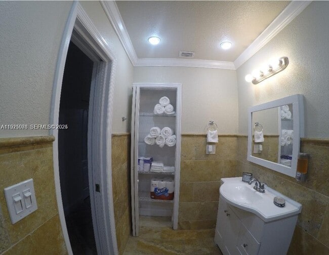 Foto del edificio - 13817 SW 154th St