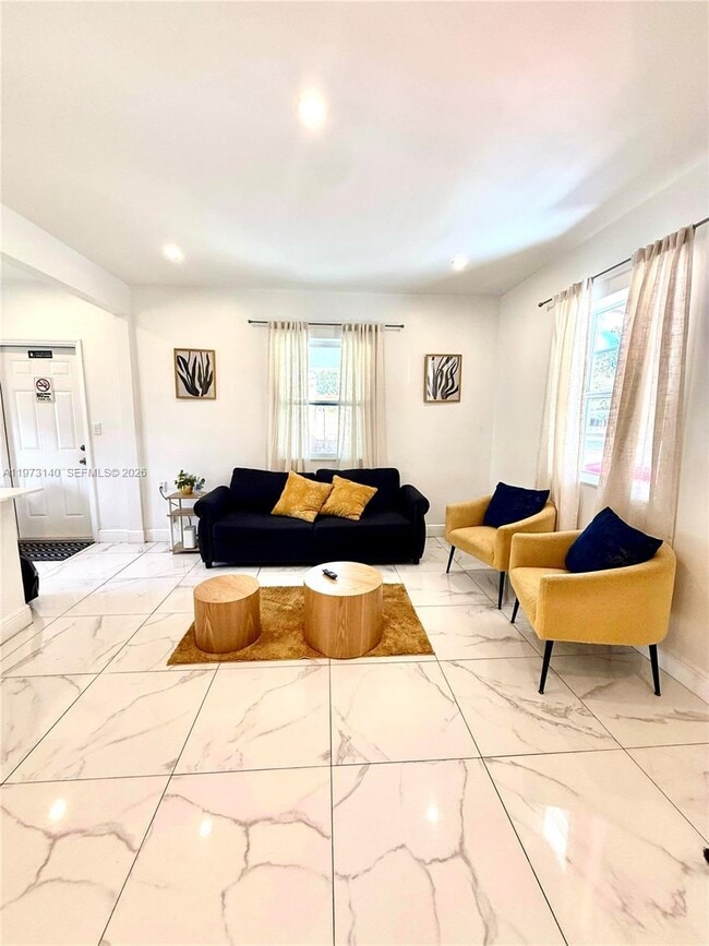 Foto del edificio - 133 SW 22nd Terrace