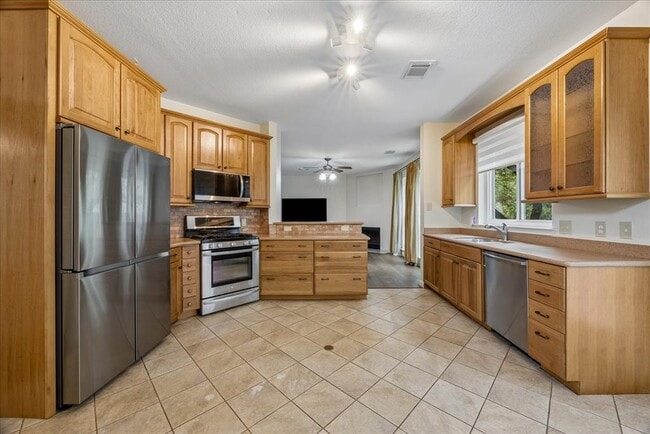 Foto del edificio - 4176 Canyon Glen Cir