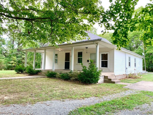 Foto del edificio - 2173 Old Russellville Rd