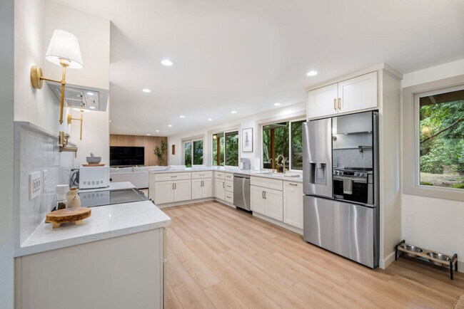 Foto del edificio - 2218 94th St NW