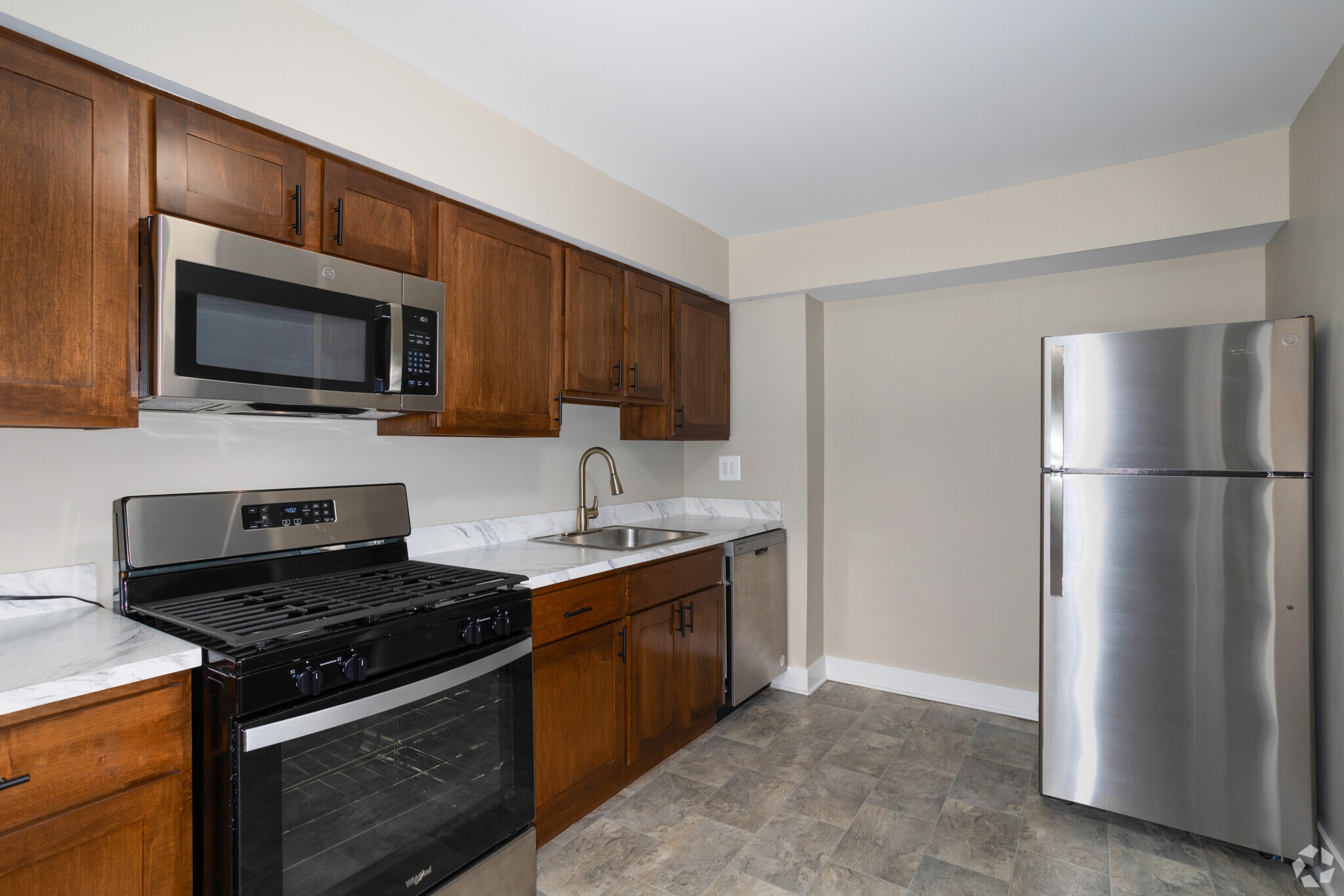 Spring Garden Townhouses primary photo