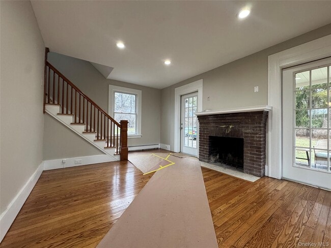 Building Photo - 157 NY-17M