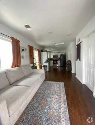 Building Photo - 1623 Drexel Dr