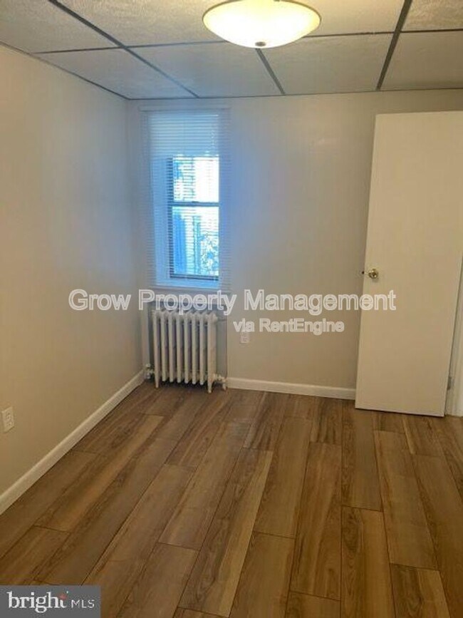 Foto del edificio - 925 Watkins St