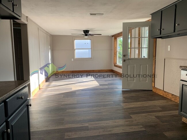 Building Photo - Ready to see July 2nd