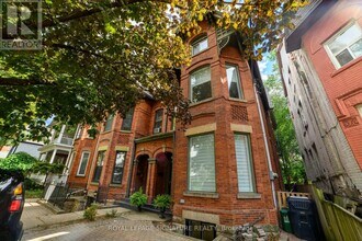 Building Photo - 103 Gloucester St