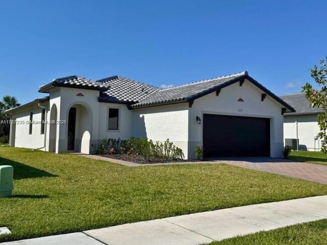 Building Photo - 5277 Marano Dr