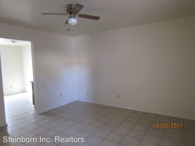Building Photo - 3140 Hillrise Dr