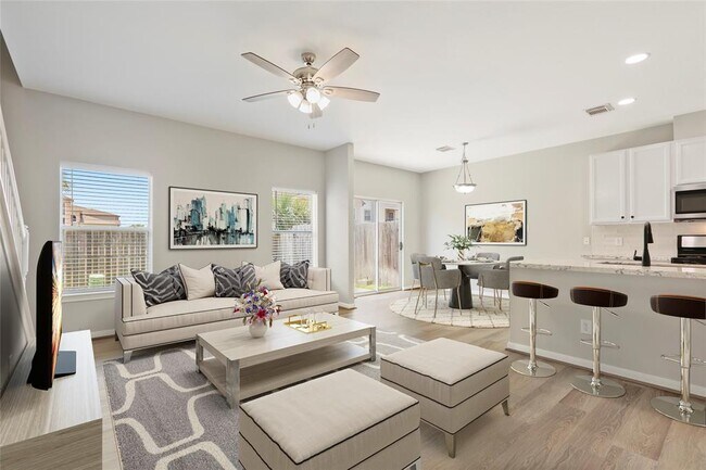 Foto del edificio - 8315 Greys Ln