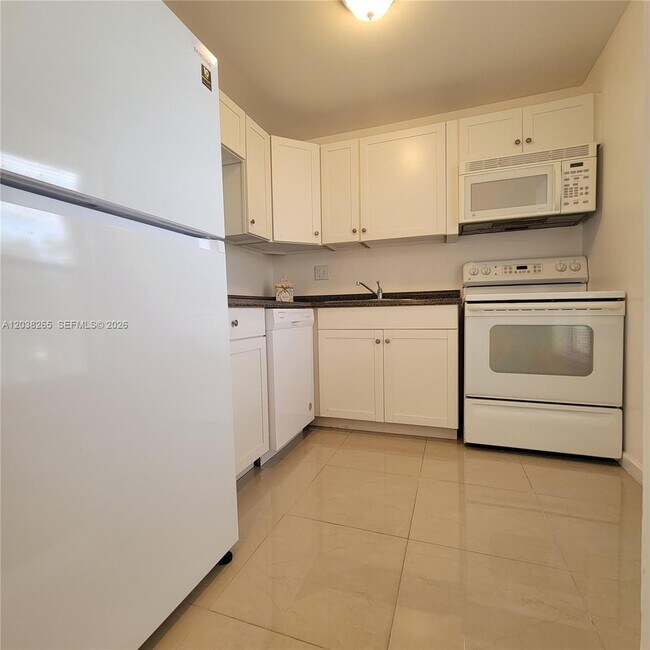 Foto del edificio - 6021 NW 61st Ave