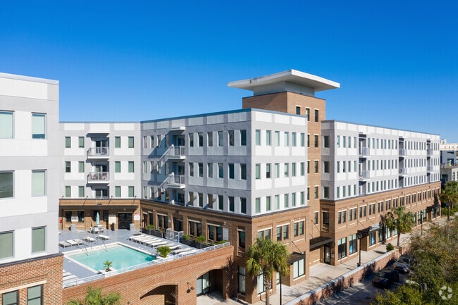 Foto del edificio - BLAKE ON SELMA