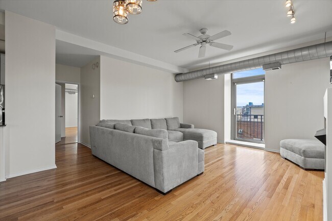 Foto del edificio - 811 S Lytle St