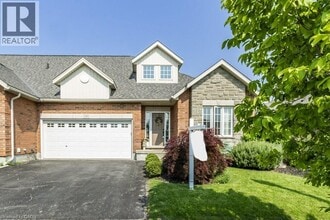 Building Photo - 747 Garden Ct Crescent
