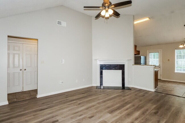 Foto del edificio - 2191 Stone Stream Cove