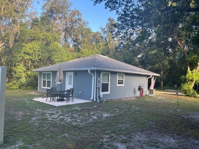 Building Photo - Charming 2BR House in Odessa