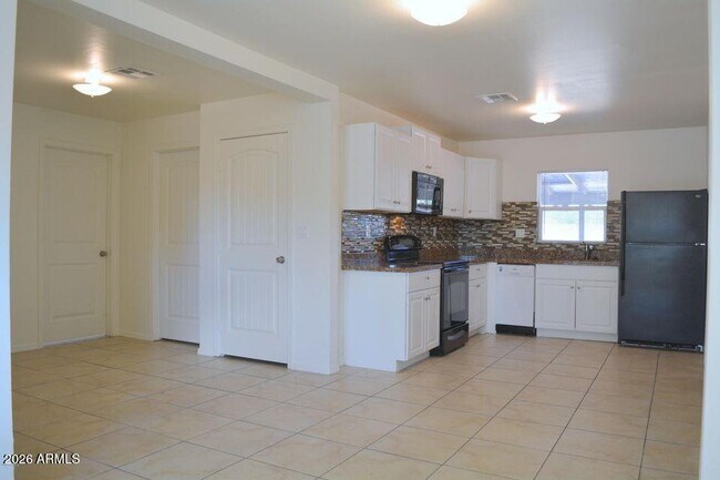 Building Photo - 4003 N 22nd Ave