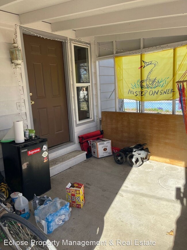 Building Photo - 3 br, 2 bath House - 535 ORCHARD AVE