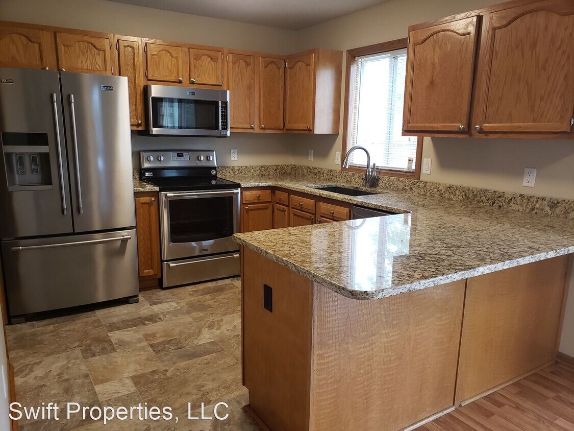Primary Photo - 3 br, 2.5 bath House - 1015 15th Street So...