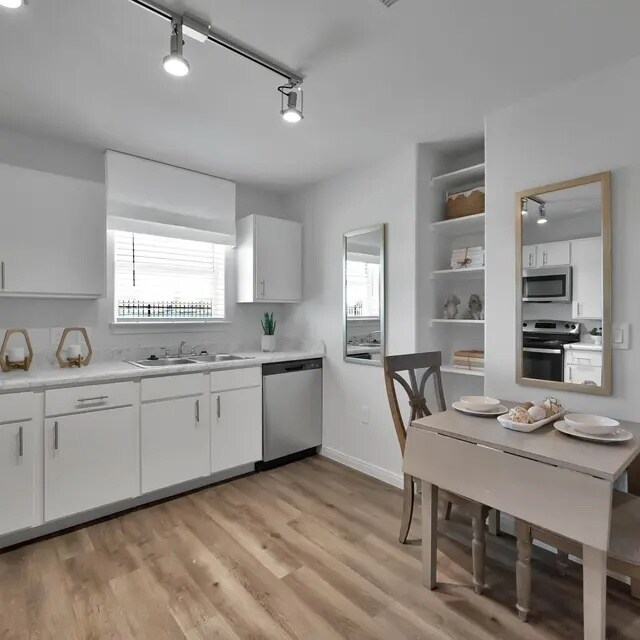 Foto del edificio - Relax & Thrive | 1-Bed in a Vibrant Community!