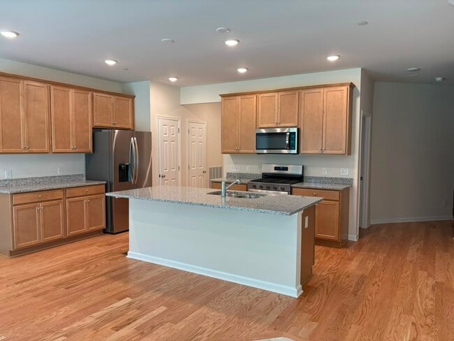 Building Photo - 112 S Buck Tavern Way