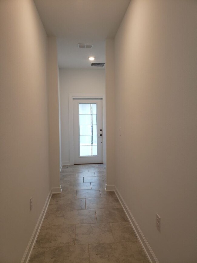 Foto del edificio - Bridgewalk Corner Lot Home with Wooded View and Solar Panels