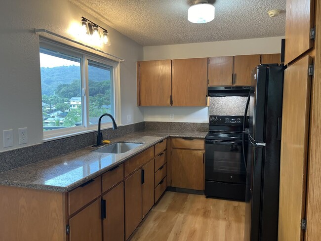 Kitchen - 2836 Henry St