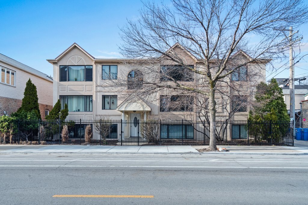 Foto principal - 2112 W Armitage Ave