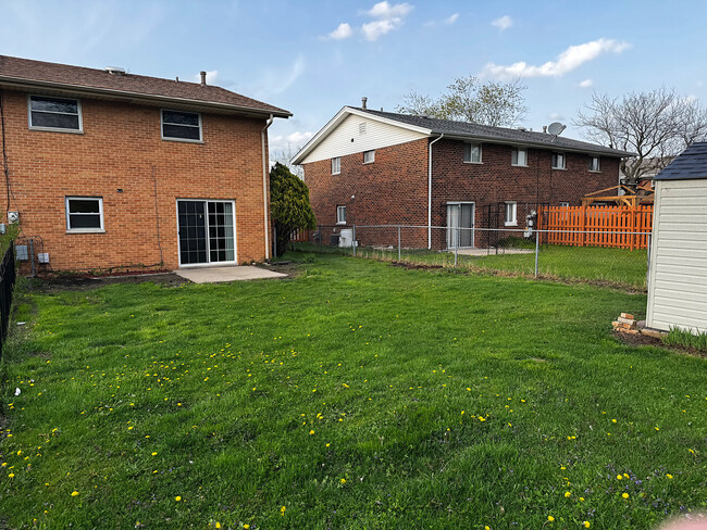Foto del edificio - 1534 Revere Cir