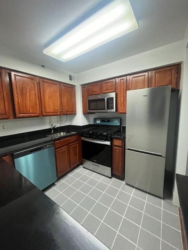2 bedroom in Astoria NY 11106 - 2 bedroom in Astoria NY 11106