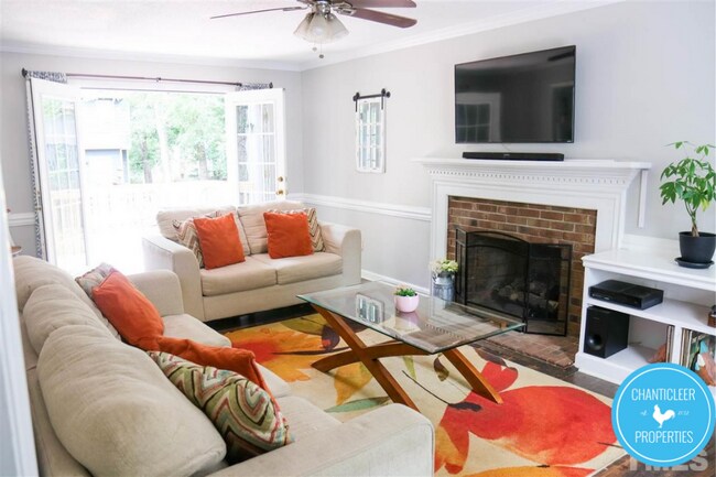 Foto del edificio - 7317 Ewing Pl