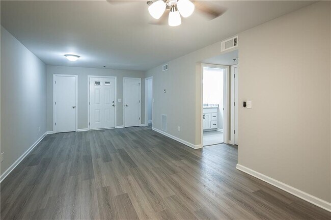 Foto del edificio - 3117 Colonial Way
