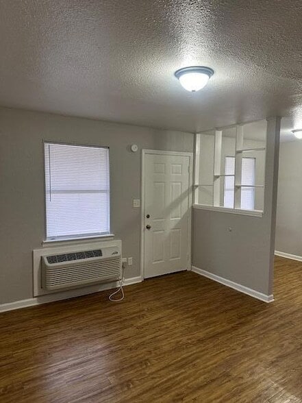 Foto del edificio - 747 20th St SE
