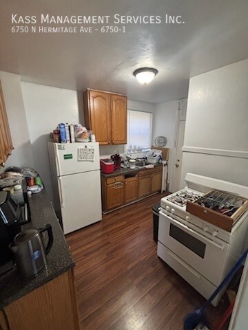 Foto del edificio - 6750 N Hermitage Ave