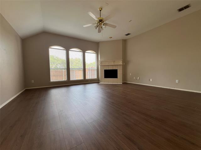 Building Photo - 2075 Garden Crest Dr