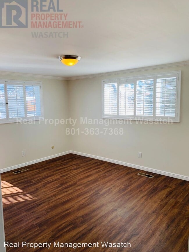 Building Photo - 3 br, 2.5 bath House - 7210 South Cypress Way