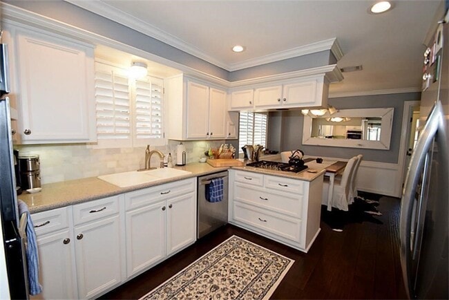 Foto del edificio - 20610 Laurel Lock Dr