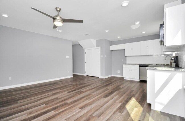 Foto del edificio - 5709 Breland St