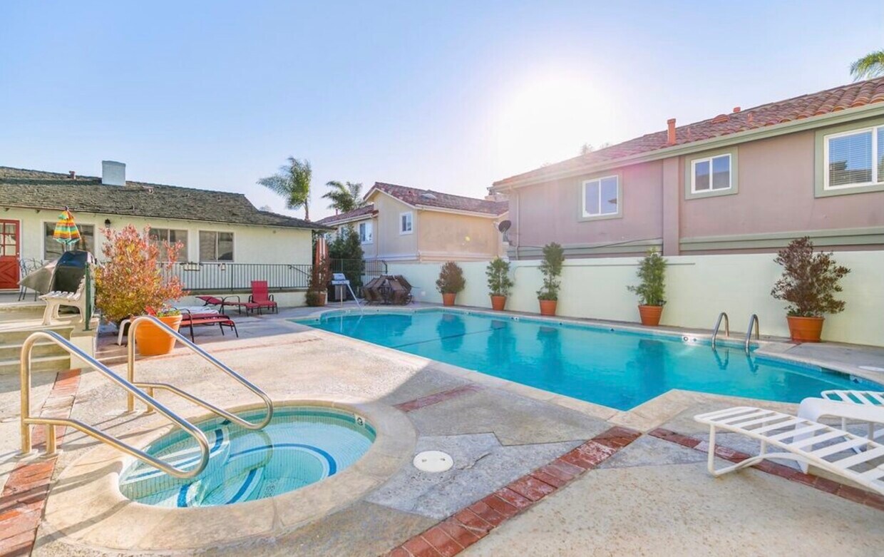 2422 Graham Ave Unit 116, Redondo Beach, CA 90278 Apartments in